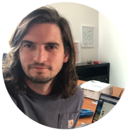 testimonial-parrot-roberto